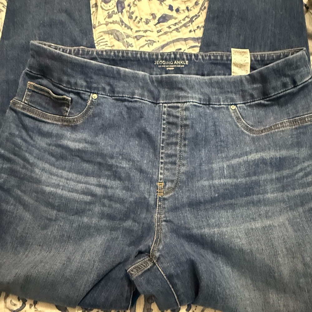 Chicos Women's Blue Jegging Ankle Jeans
